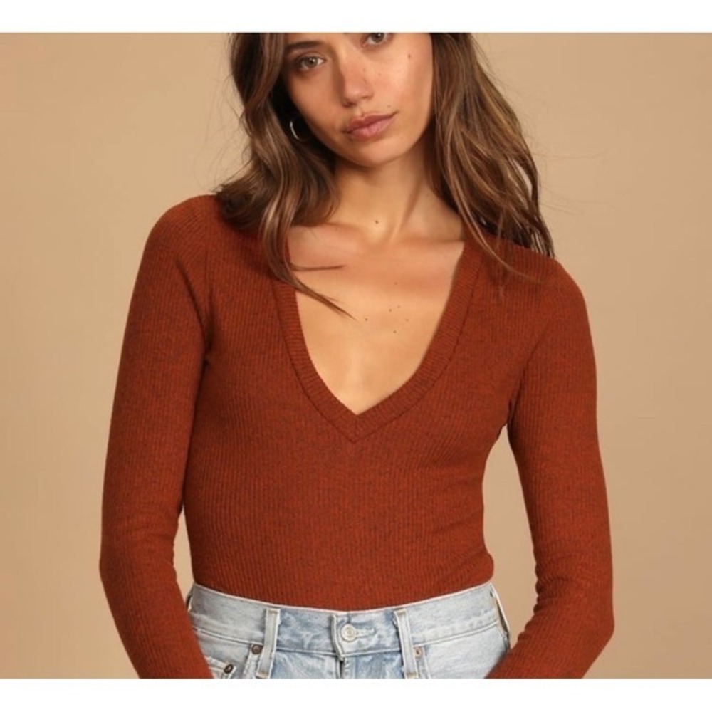 Lulus Rust Orange Deep V-Neck Long Sleeve Puff Shoulder Bodysuit Size Medium‎